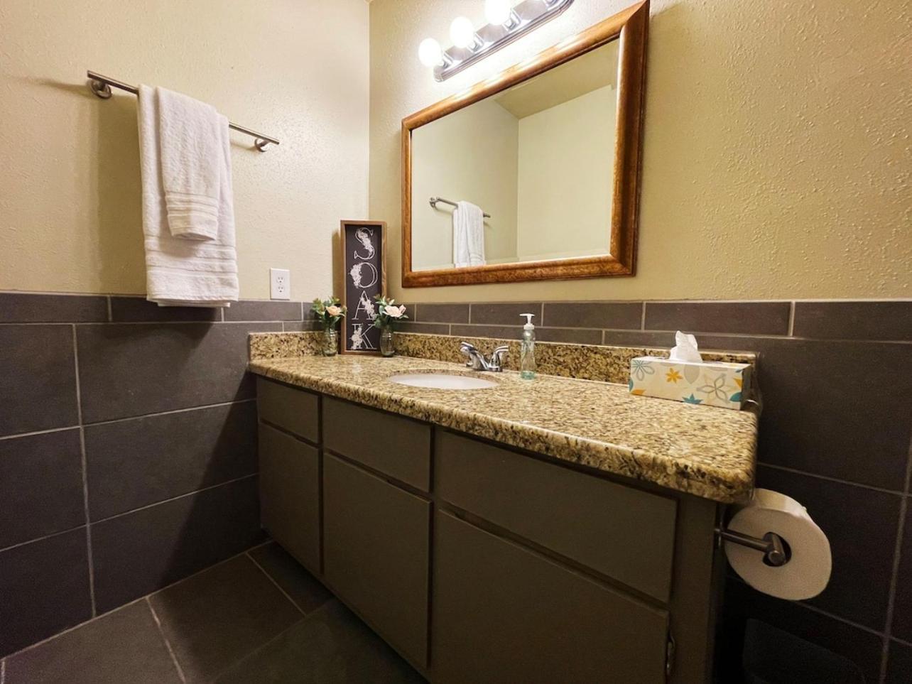 Brilliant & Beautiful Bnb Apartment! B College Station Kültér fotó